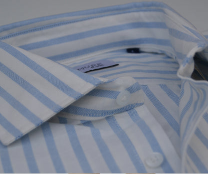 CAMISA OXFORD RAYAS CELESTE, CUELLO SEMI CUTEWAY