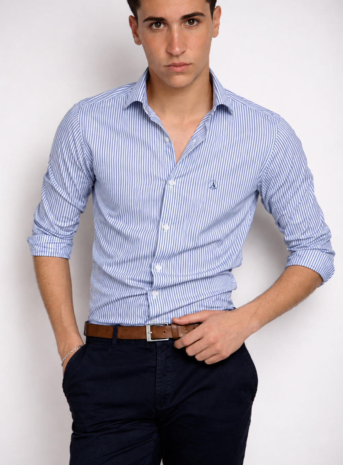 CAMISA VESTIR RAYAS AZULES MARINO , CUELLO SEMI CUTEWAY
