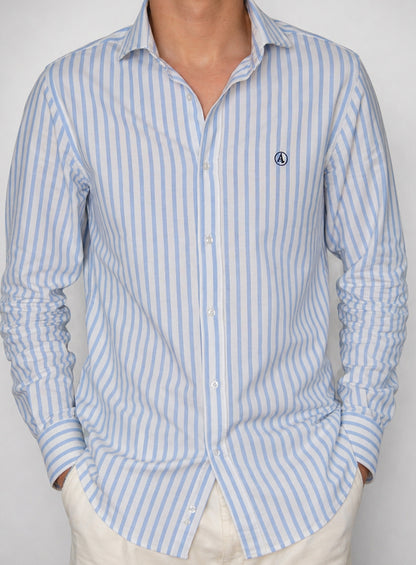 CAMISA OXFORD RAYAS CELESTE, CUELLO SEMI CUTEWAY