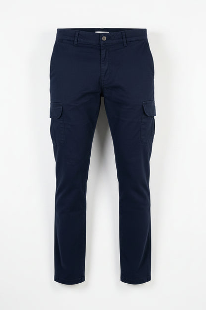 PANTALON CARGO AZUL MARINO CON BOLSILLOS